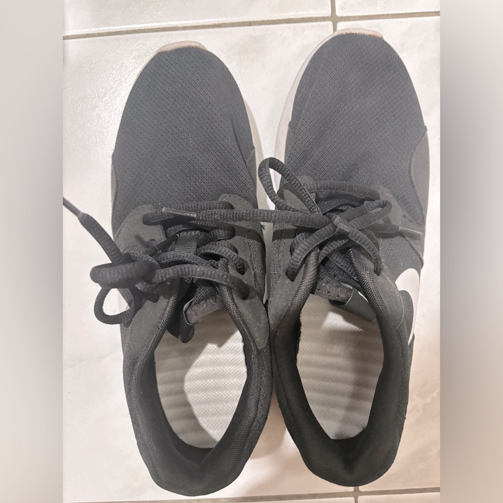 Nike runners size 7.5 women’s